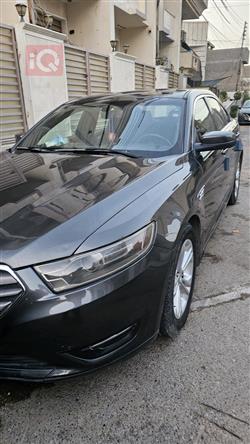 Ford Taurus 2018