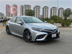 Toyota Camry 2024