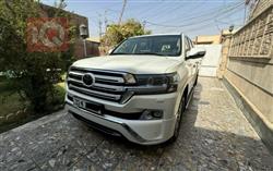 2018 تويوتا لاندكروزر