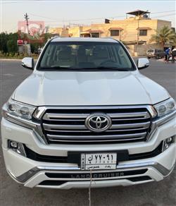 2018 تويوتا لاندكروزر