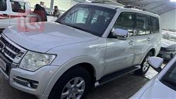 2015 ميتسوبيشي باجيرو