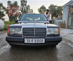 1992 مرسيدس بنز E-Class