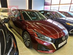 Nissan Altima 2023