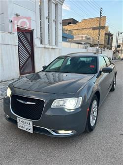 2019 كرايسلر 300