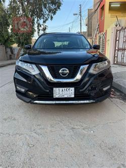2018 نيسان روج