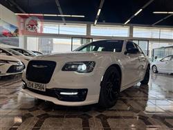 2019 كرايسلر 300