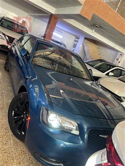 Chrysler 300 2022