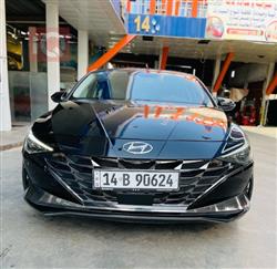 Hyundai Elantra 2023