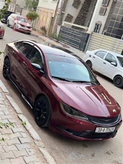 2015 كرايسلر 200