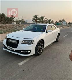 Chrysler 300 2019