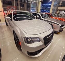 2023 كرايسلر 300