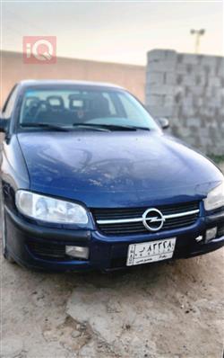 1995 اوبل أوميغا