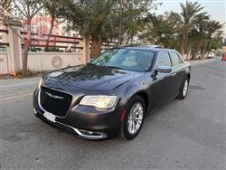 Chrysler 300 2022