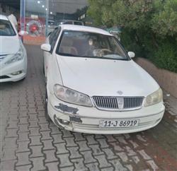 2005 نيسان صني