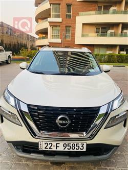 2022 نيسان روج