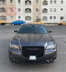 Chrysler 300 2021
