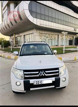 2008 ميتسوبيشي باجيرو