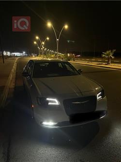 2018 كرايسلر 300