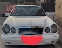 1996 مرسيدس بنز E-Class