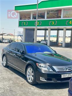 2011 لكزس LS