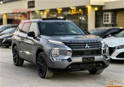 Mitsubishi Outlander 2023