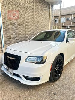 2018 كرايسلر 300