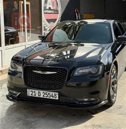 2016 كرايسلر 300