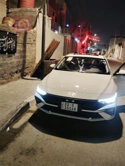 Hyundai Elantra 2025