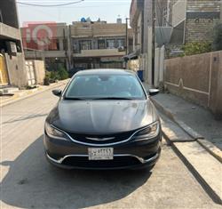 2016 كرايسلر 200