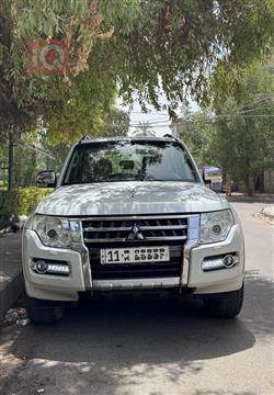 Mitsubishi Pajero 2015