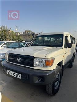 Toyota Land Cruiser 70 2014