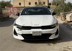 2022 كيا K5