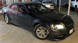 2018 كرايسلر 300