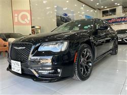 2017 كرايسلر 300