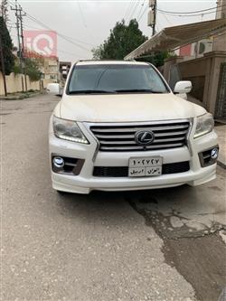 2013 لكزس LX