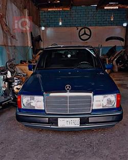 1992 مرسيدس بنز E-Class