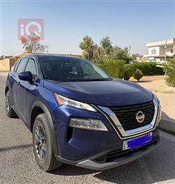 2021 نيسان روج
