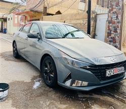 Hyundai Elantra 2022