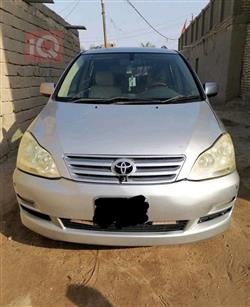2005 تويوتا إبسم