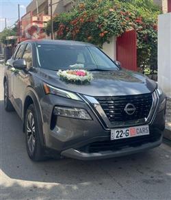 2022 نيسان روج