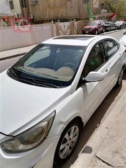 Hyundai Accent 2012
