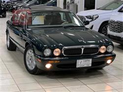 2004 جاكوار XJ