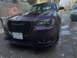 2021 كرايسلر 300