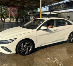 Hyundai Elantra 2024