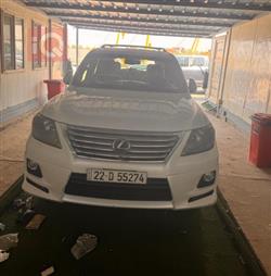 Lexus LX 2011