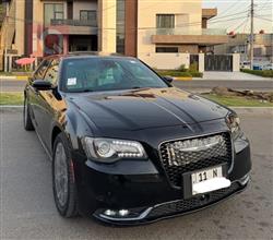 2021 كرايسلر 300