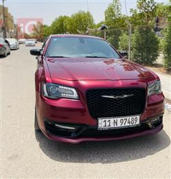 2019 كرايسلر 300