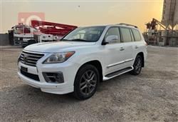 2012 لكزس LX