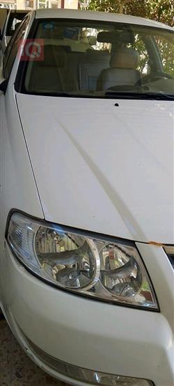 2011 نيسان صني