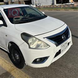 Nissan Sunny 2022